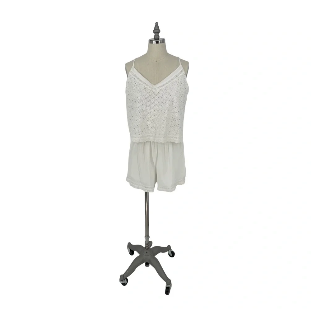 NWOT Heartloom | Women’s White Eyelet‎ Romper- L $69